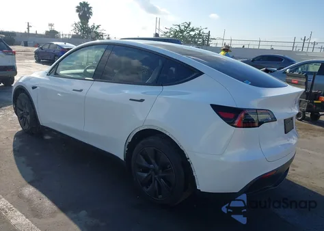 2024 Tesla Model Y Long Range Dual Motor All-Wheel Drive from USA, damaged, VIN 7SAYGAEE2RF195688